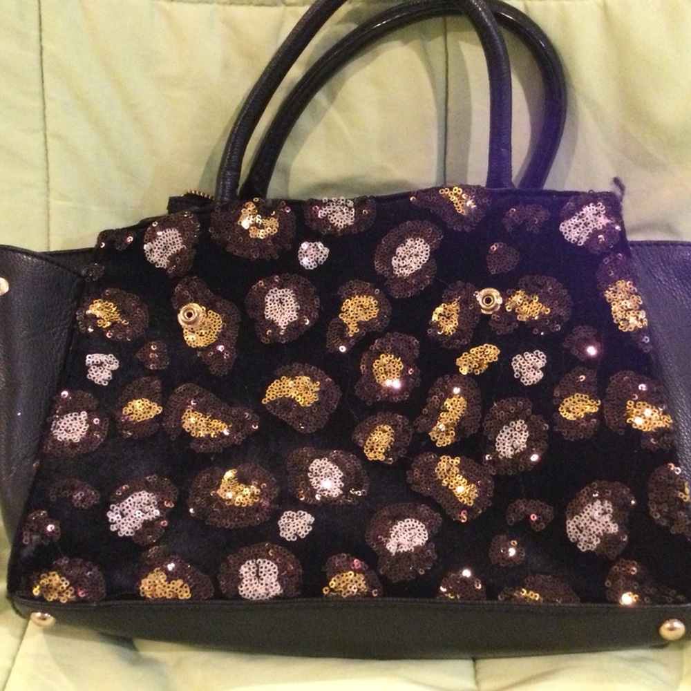 Betesy Johnson Elegant Black and Gold Sequin Women's Bag